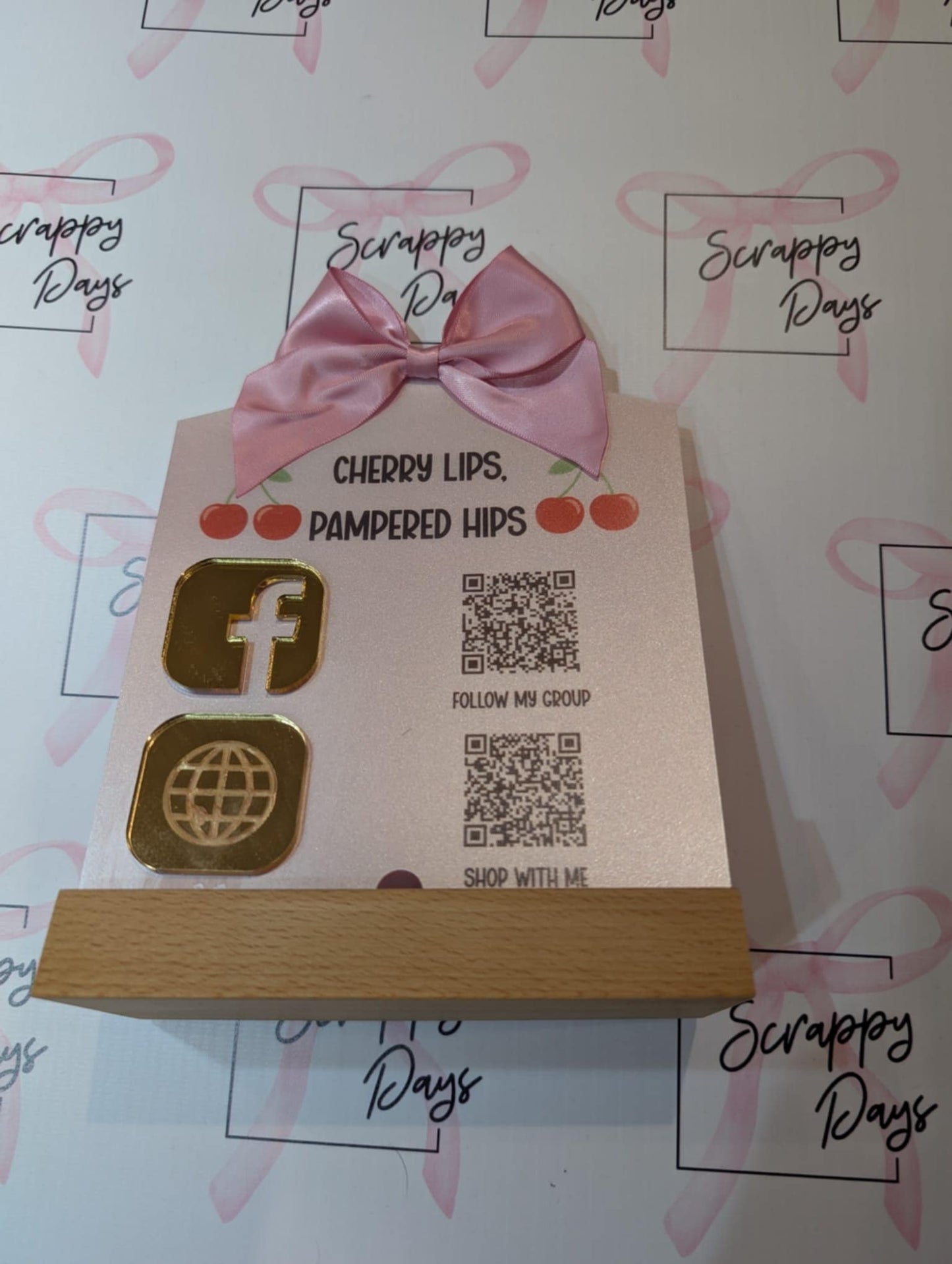 QR Code Stand